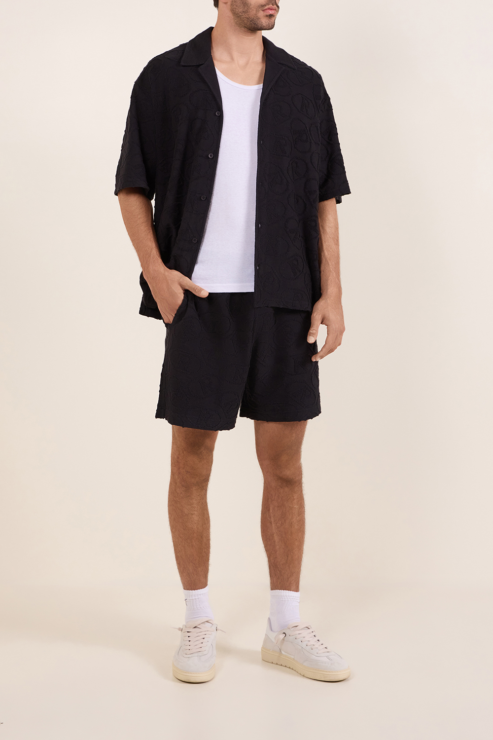 חולצה מכופתרת